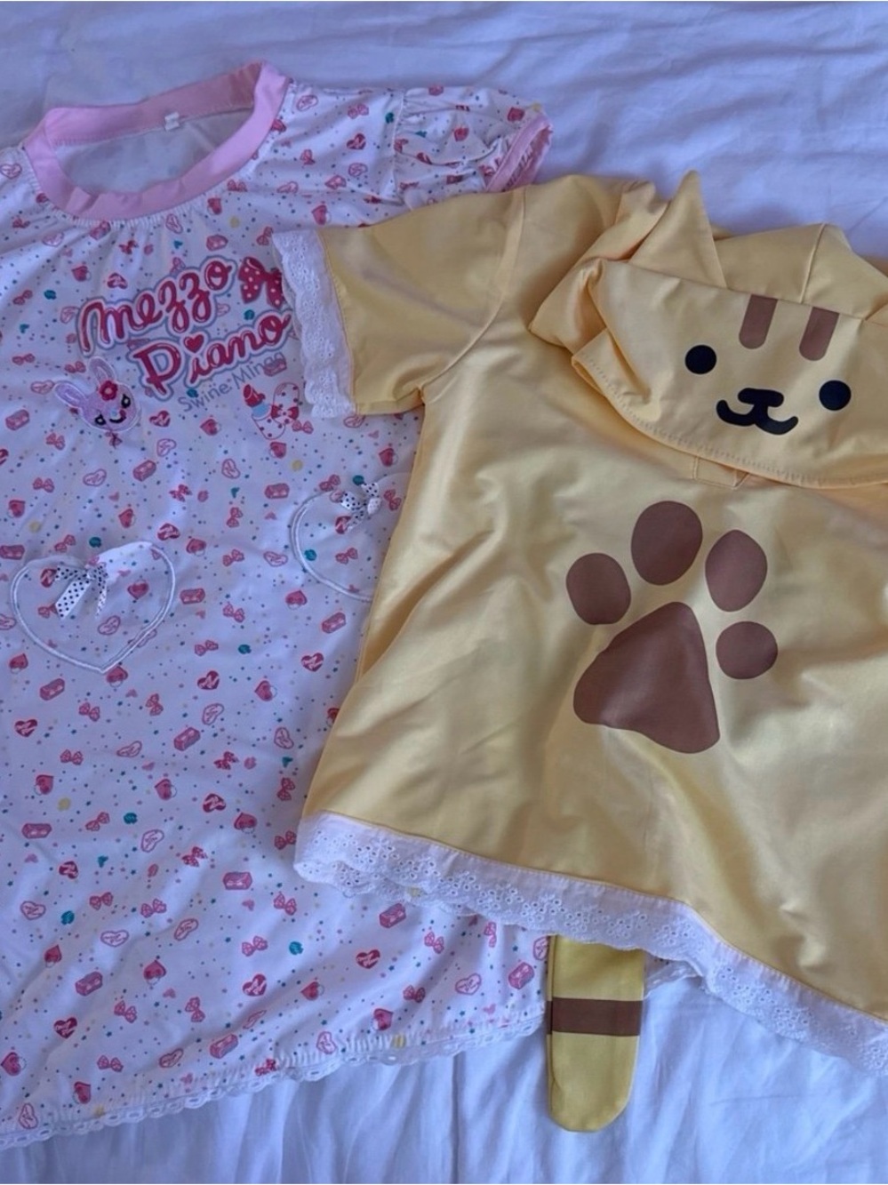 Pink Heart Print Nightgown & Yellow Cat Paw Top - Kids Pajama Set